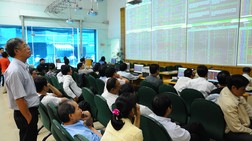  Đánh úp cuối phiên, VN-Index bất ngờ mất mốc 500 điểm