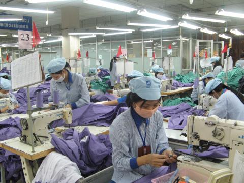 Dệt may Việt Nam đang phụ thuộc lớn vào nguồn nguyên liệu Trung Quốc